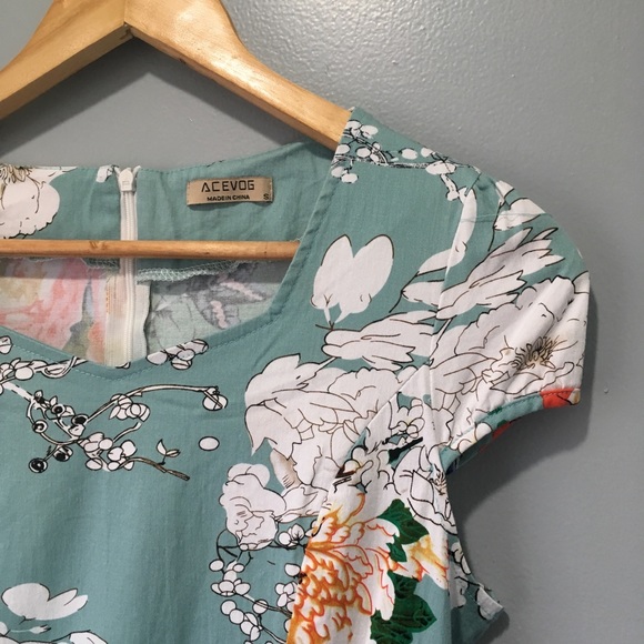 Green Floral Retro Style A-Line Cocktail Dress - Picture 3 of 8